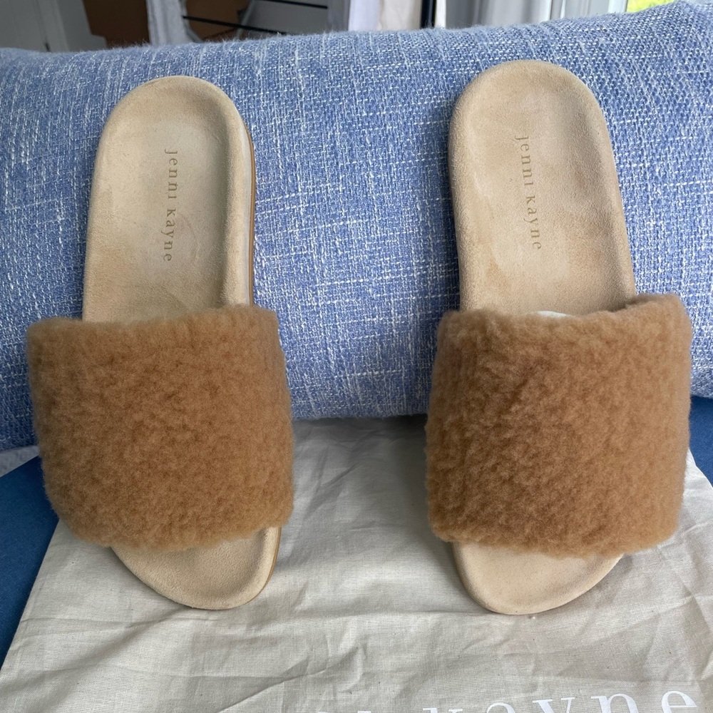 Jenni Kayne sz 39 brand new shearling slides